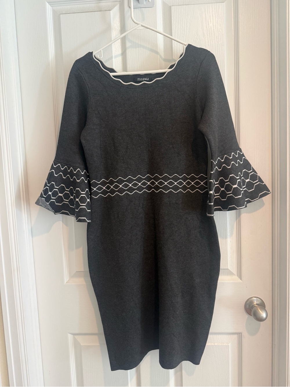 Black Scallop-Trim Knit Dress with Contrast Trim